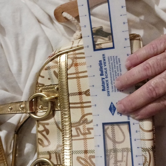 Small satchel gold accent coach - Picture 3 of 10